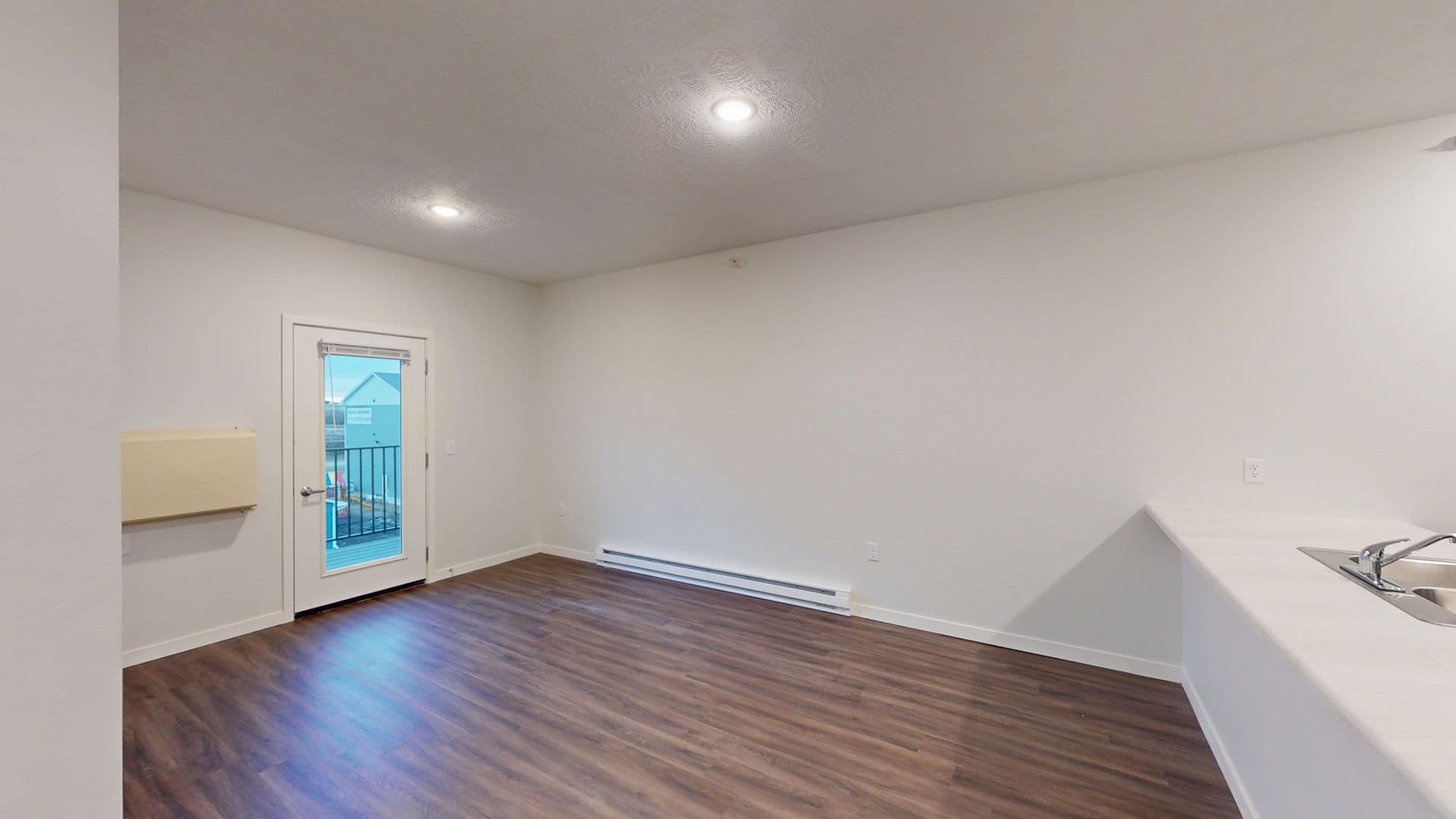 Le Mars Apartment: 427 4th Street NW