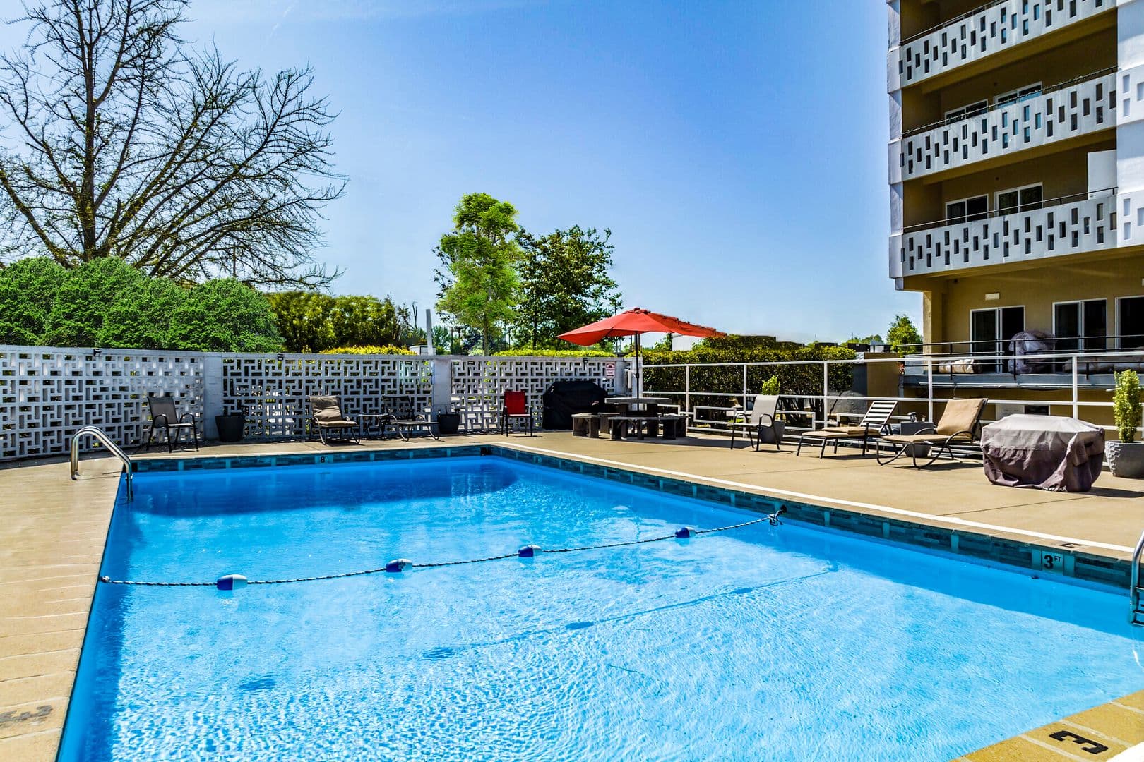 Memphis Apartment: 775 Melrose Street