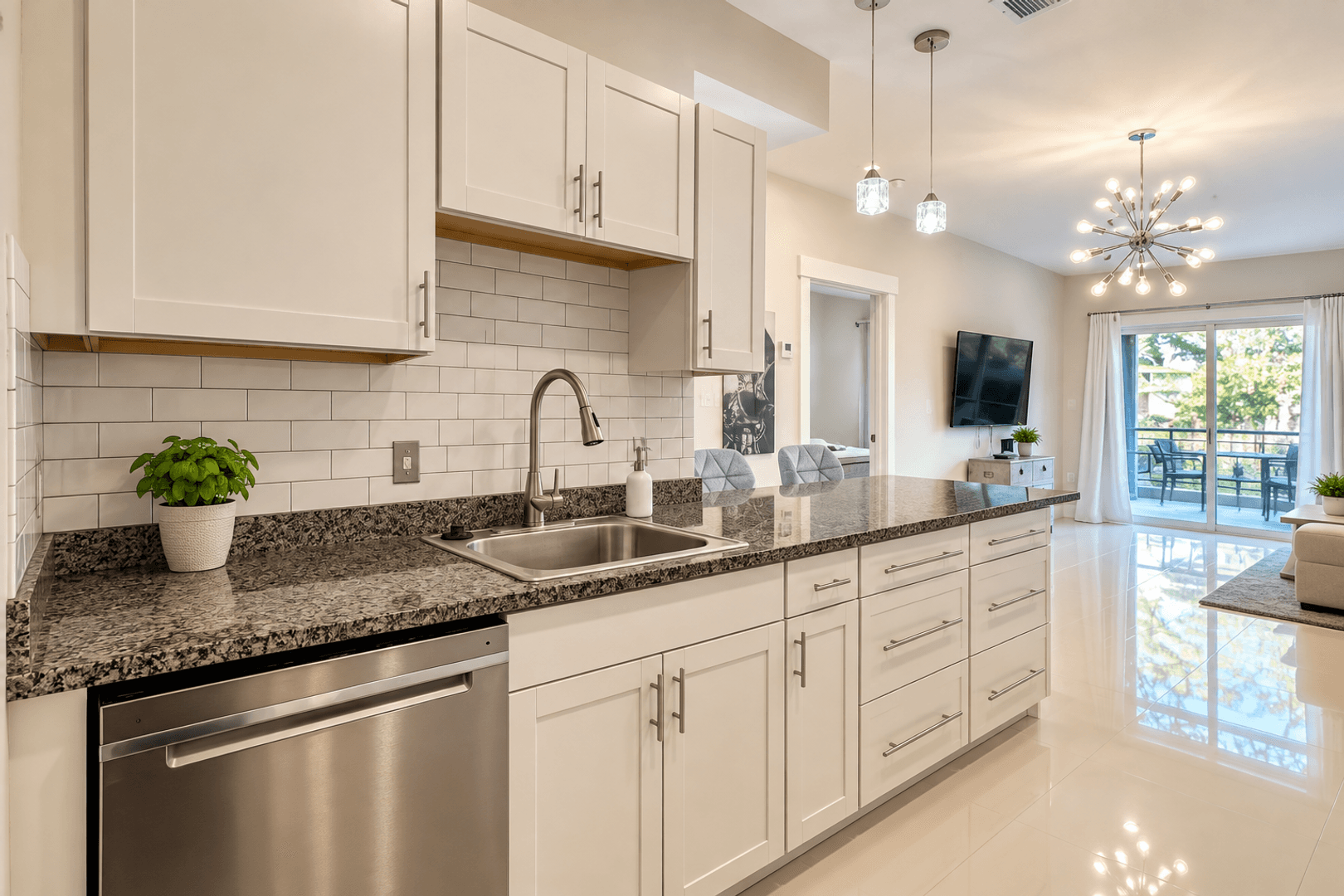 Memphis Apartment: 775 Melrose Street