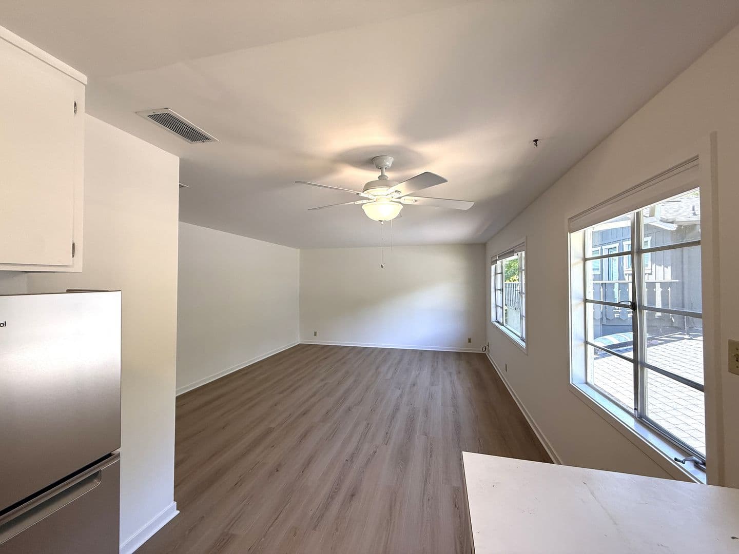 San Anselmo Apartment: 194 Tunstead Ave