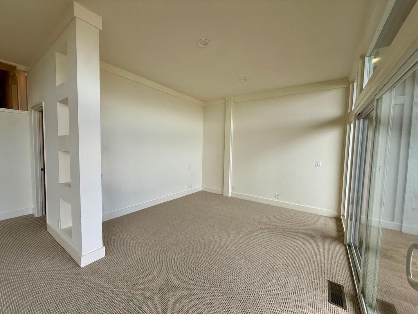 Sausalito Apartment: 215 & 217 Hi Vista Road