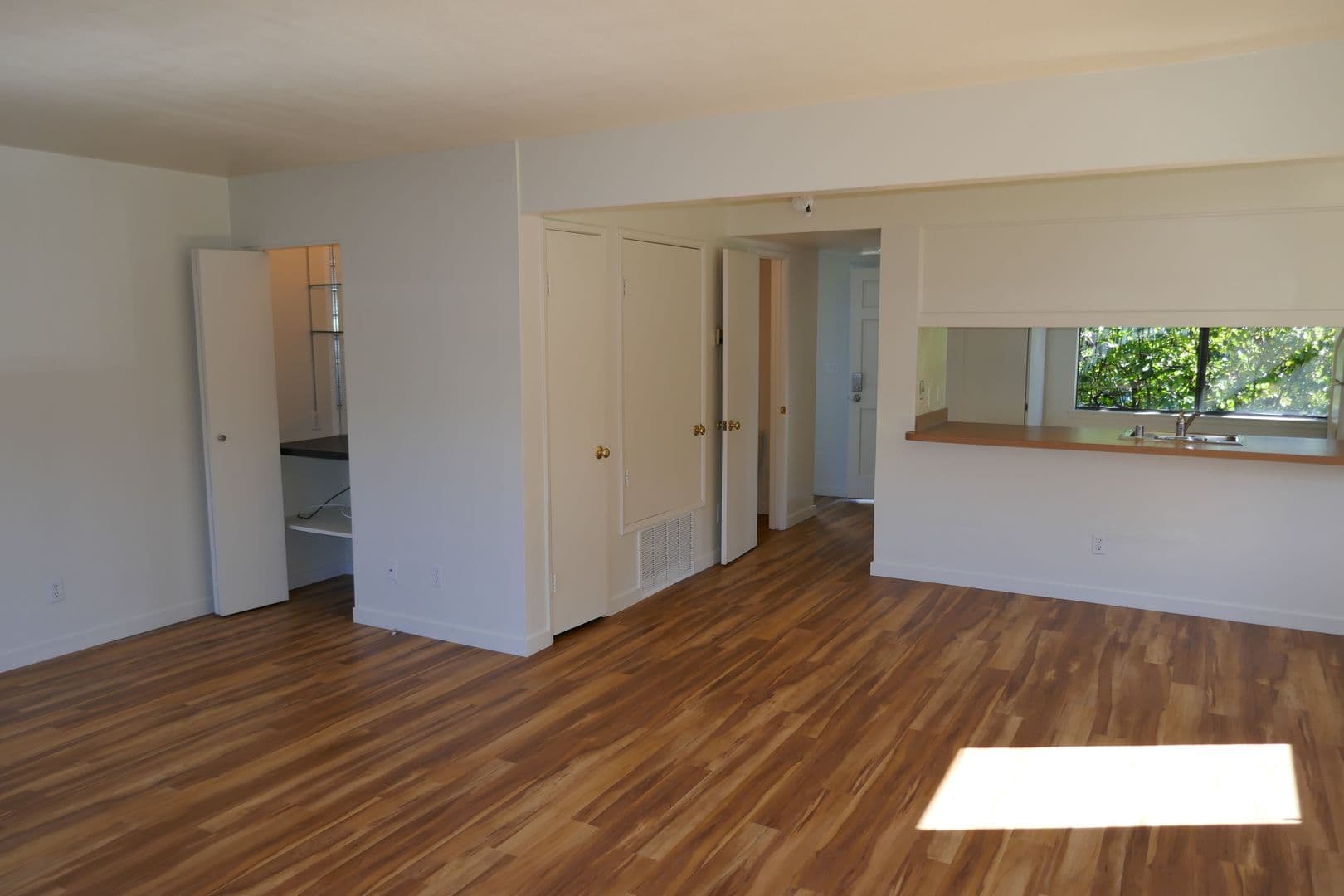 Fairfax Townhome: 73 Mitchell Drive