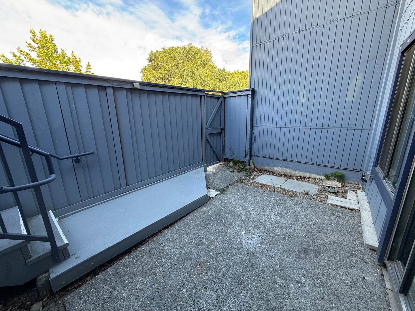 Fairfax Townhome: 73 Mitchell Drive