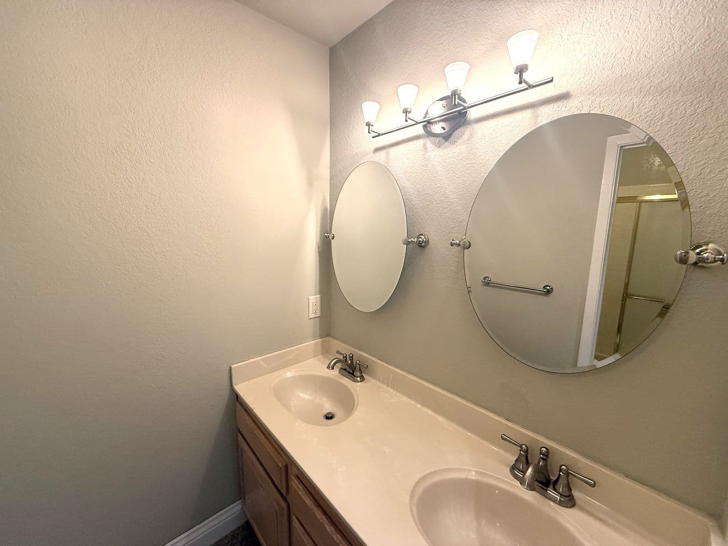 Novato Condo: 202 Pelican Ln