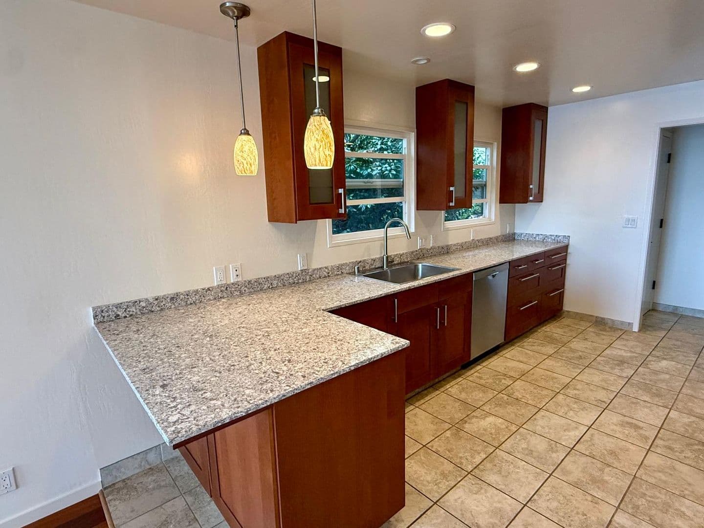 Sausalito Apartment: 215 & 217 Hi Vista Road