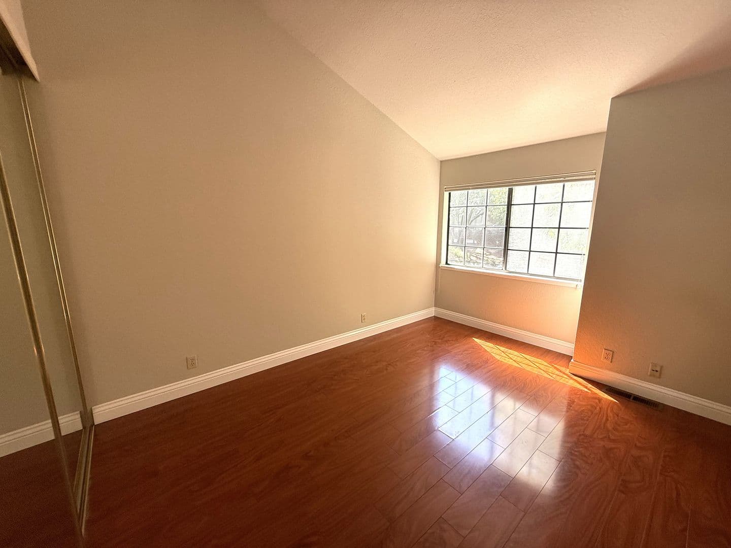Novato Condo: 202 Pelican Ln