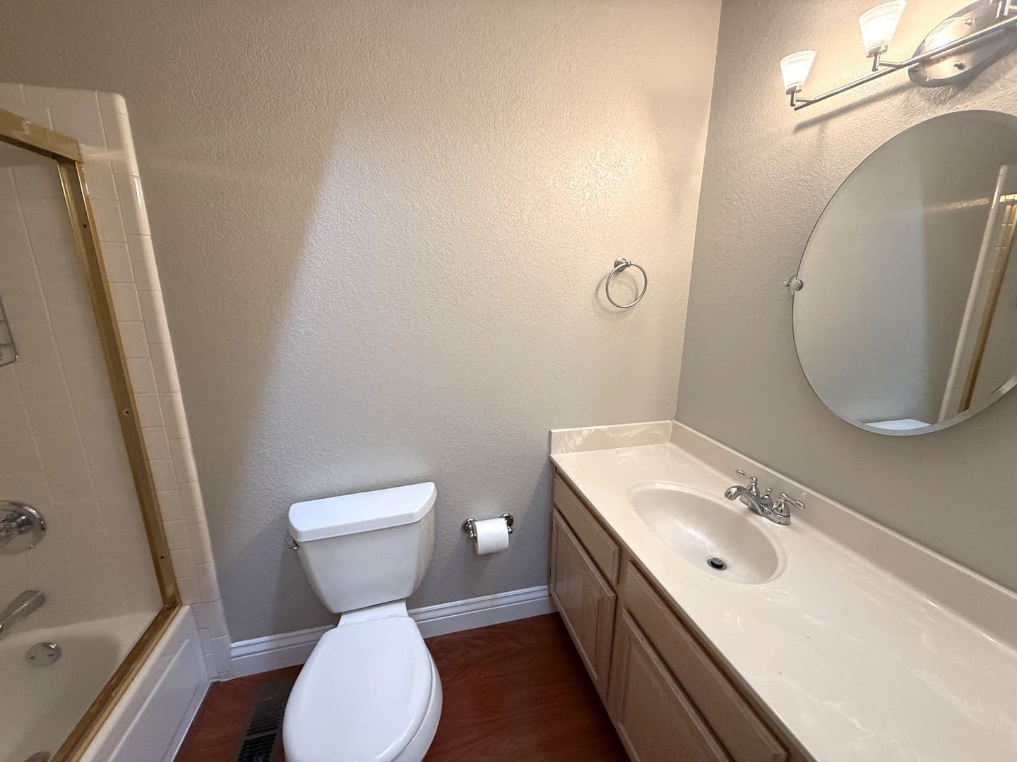 Novato Condo: 202 Pelican Ln