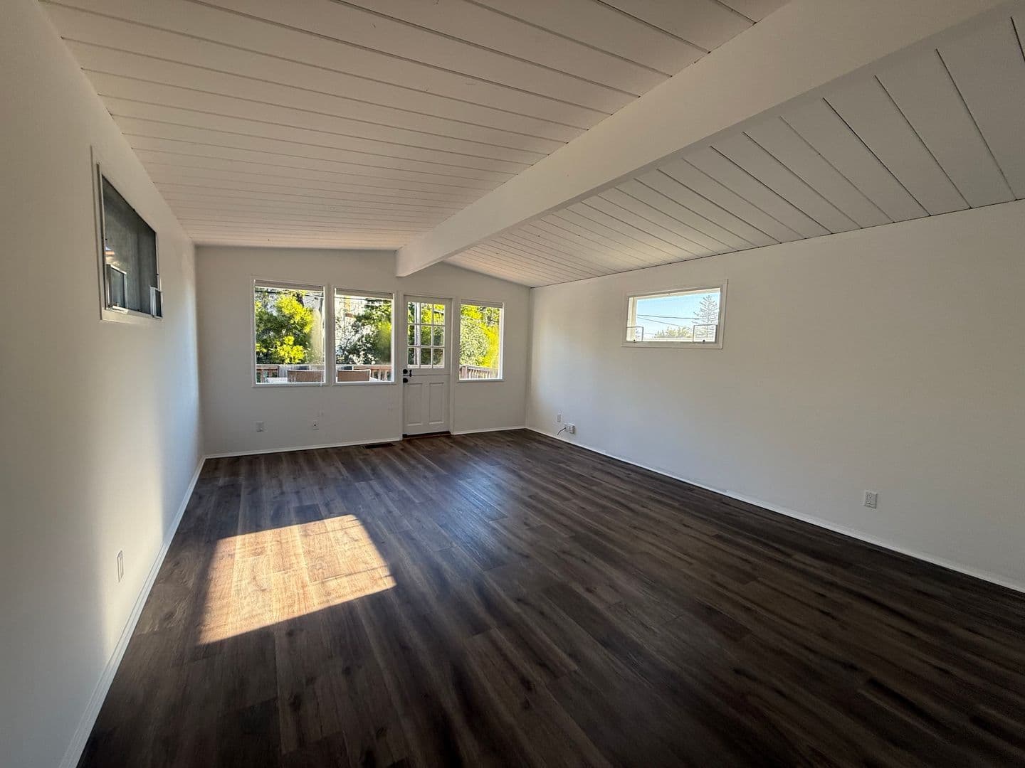 Corte Madera House: 21 Palm Avenue
