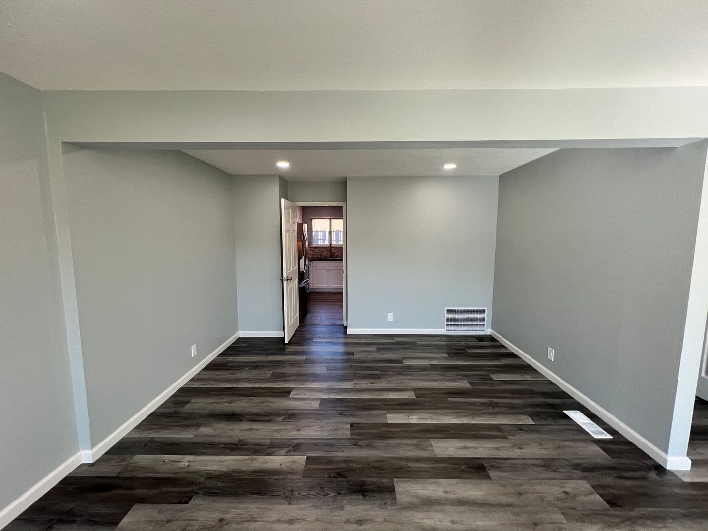Novato Townhome: 17 Columbine Ln