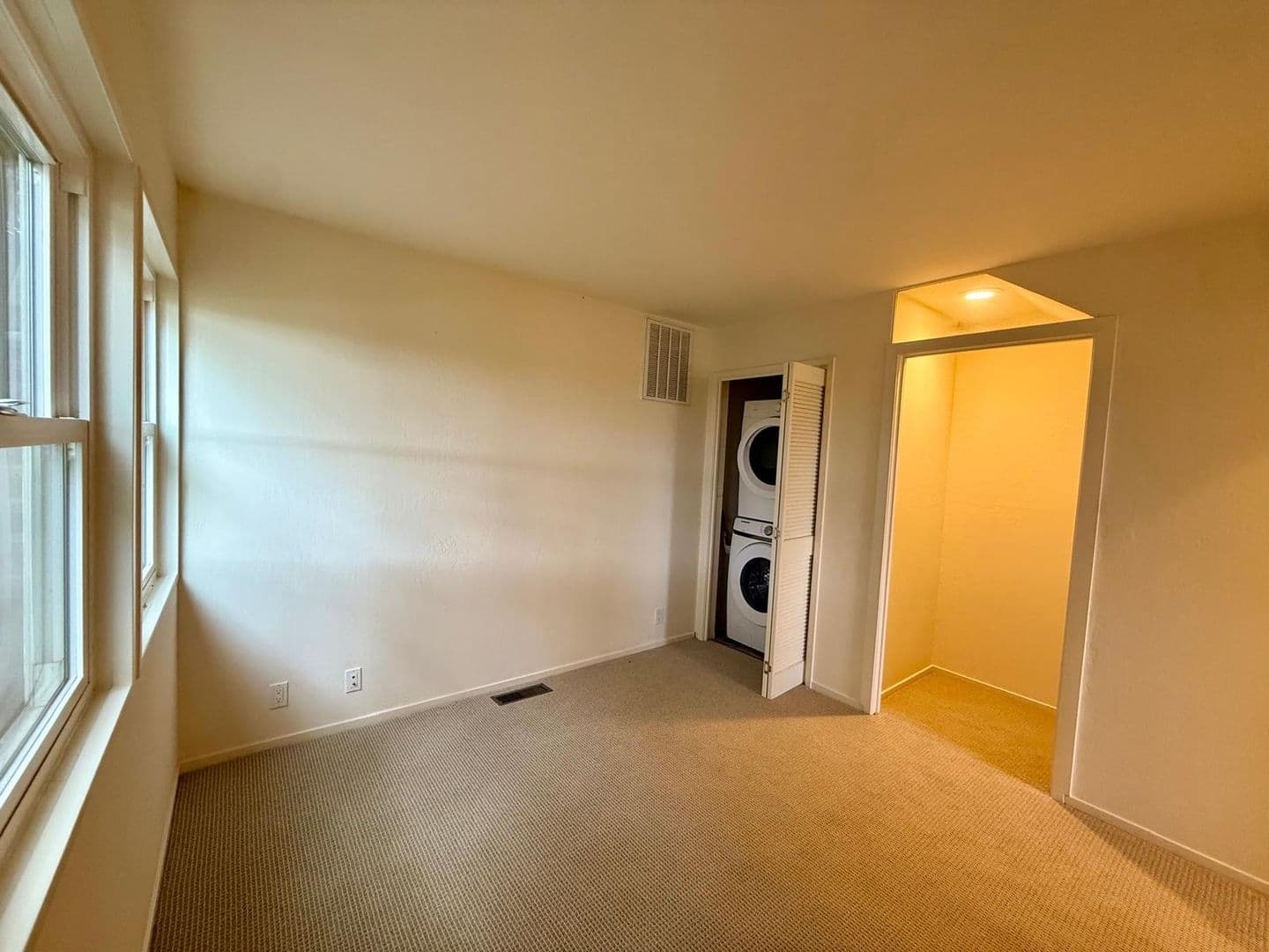 Sausalito Apartment: 215 & 217 Hi Vista Road