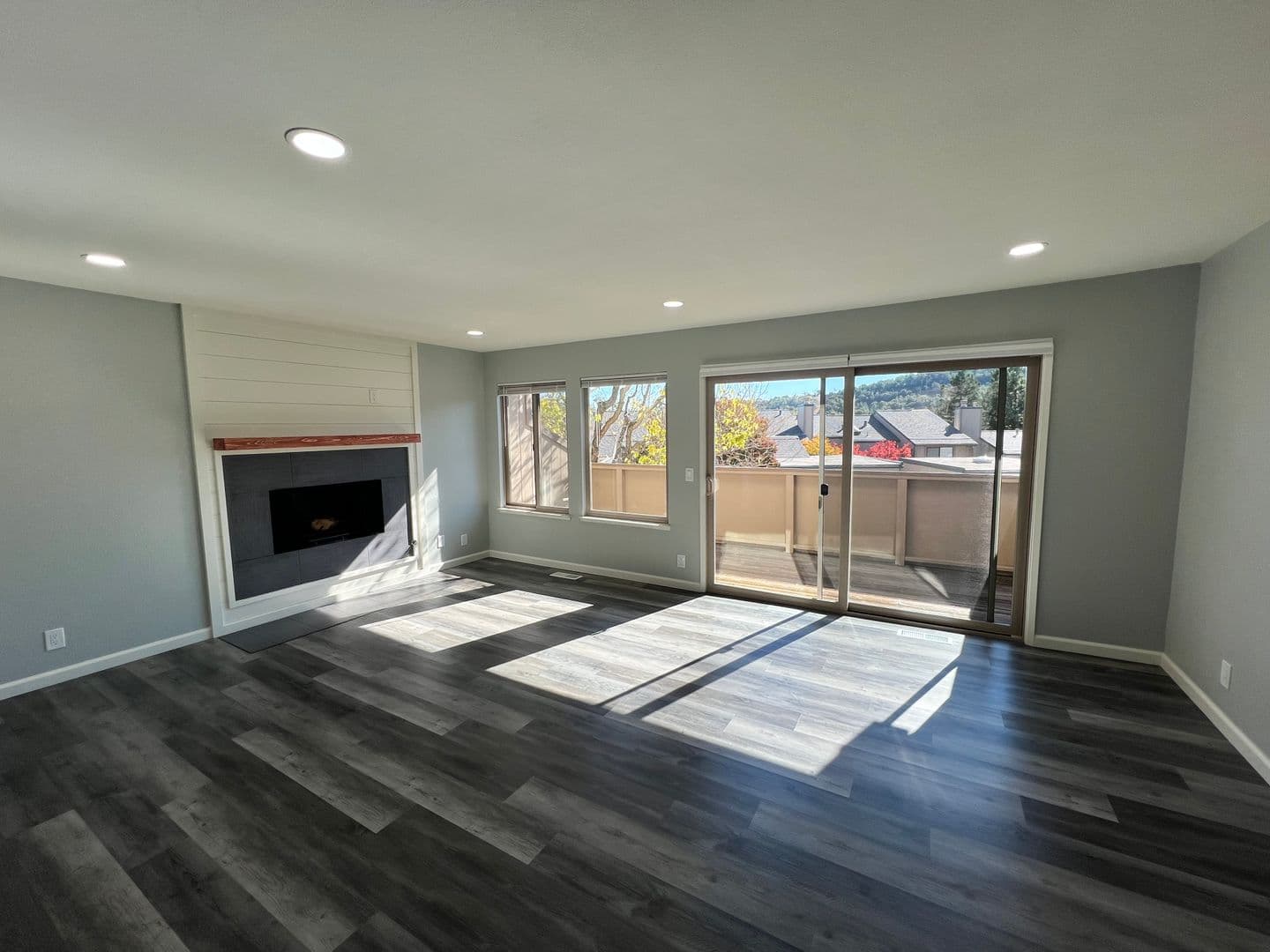 Novato Townhome: 17 Columbine Ln