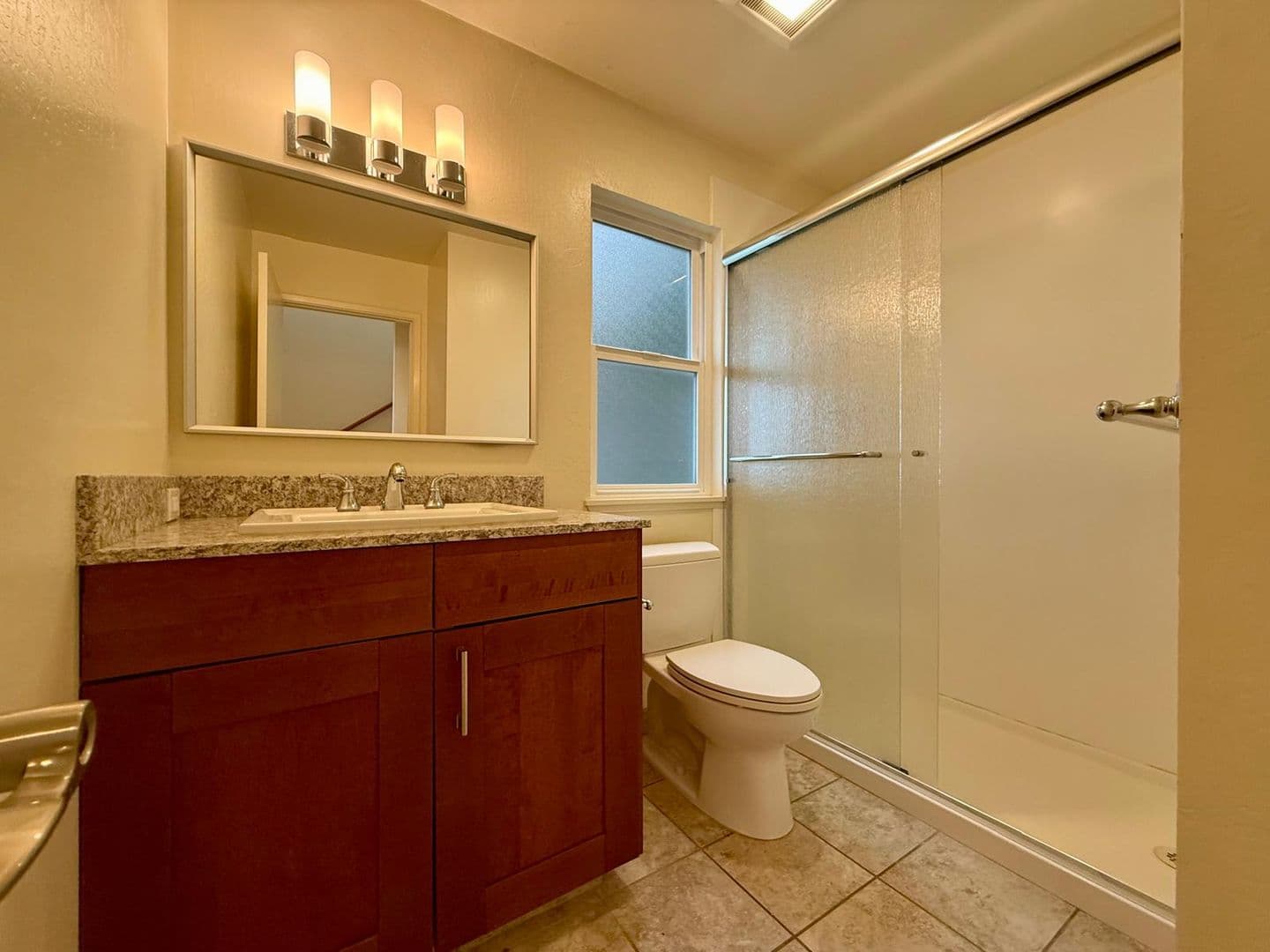 Sausalito Apartment: 215 & 217 Hi Vista Road