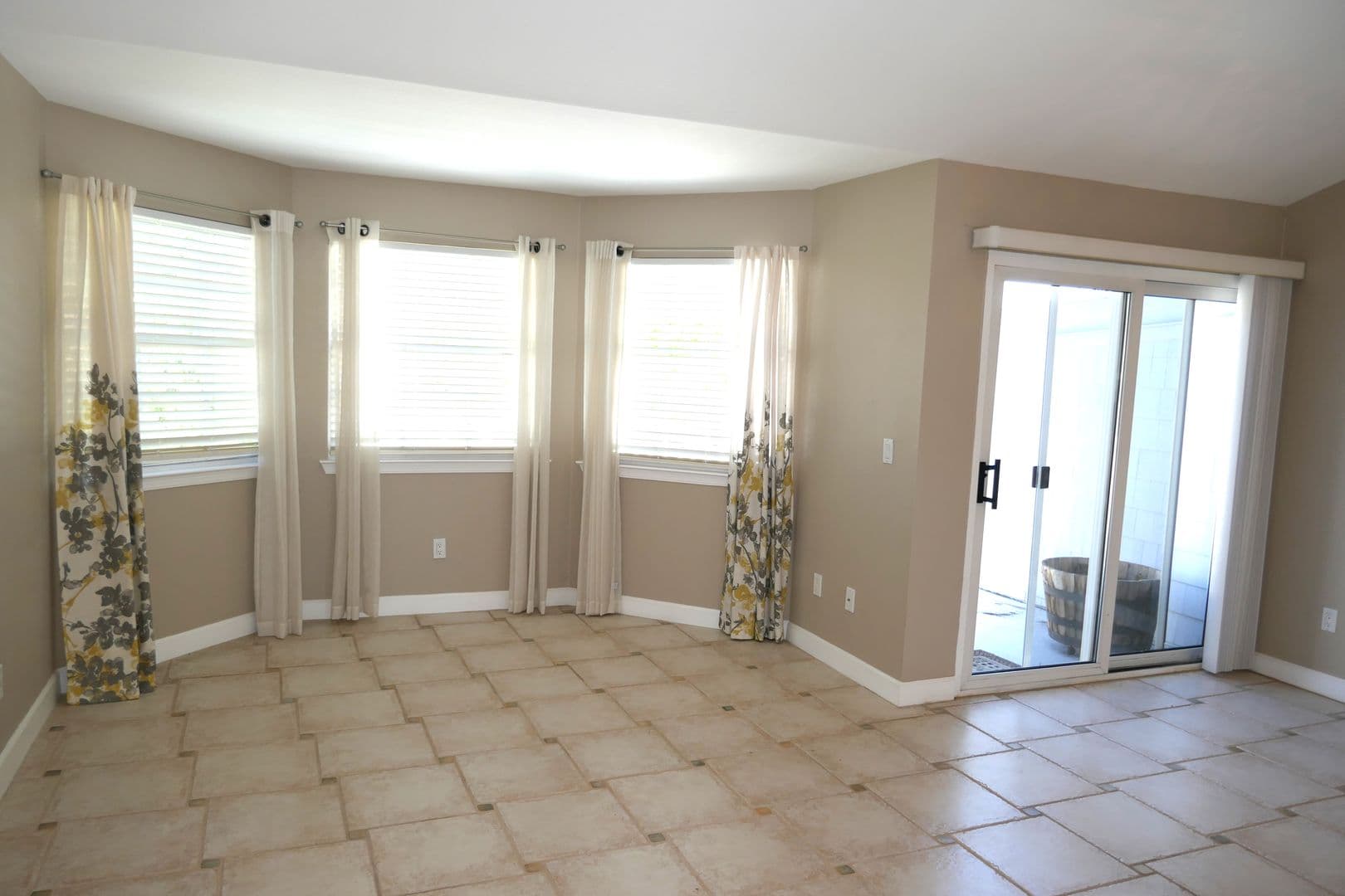 San Rafael Condo: 17 Mariners Circle