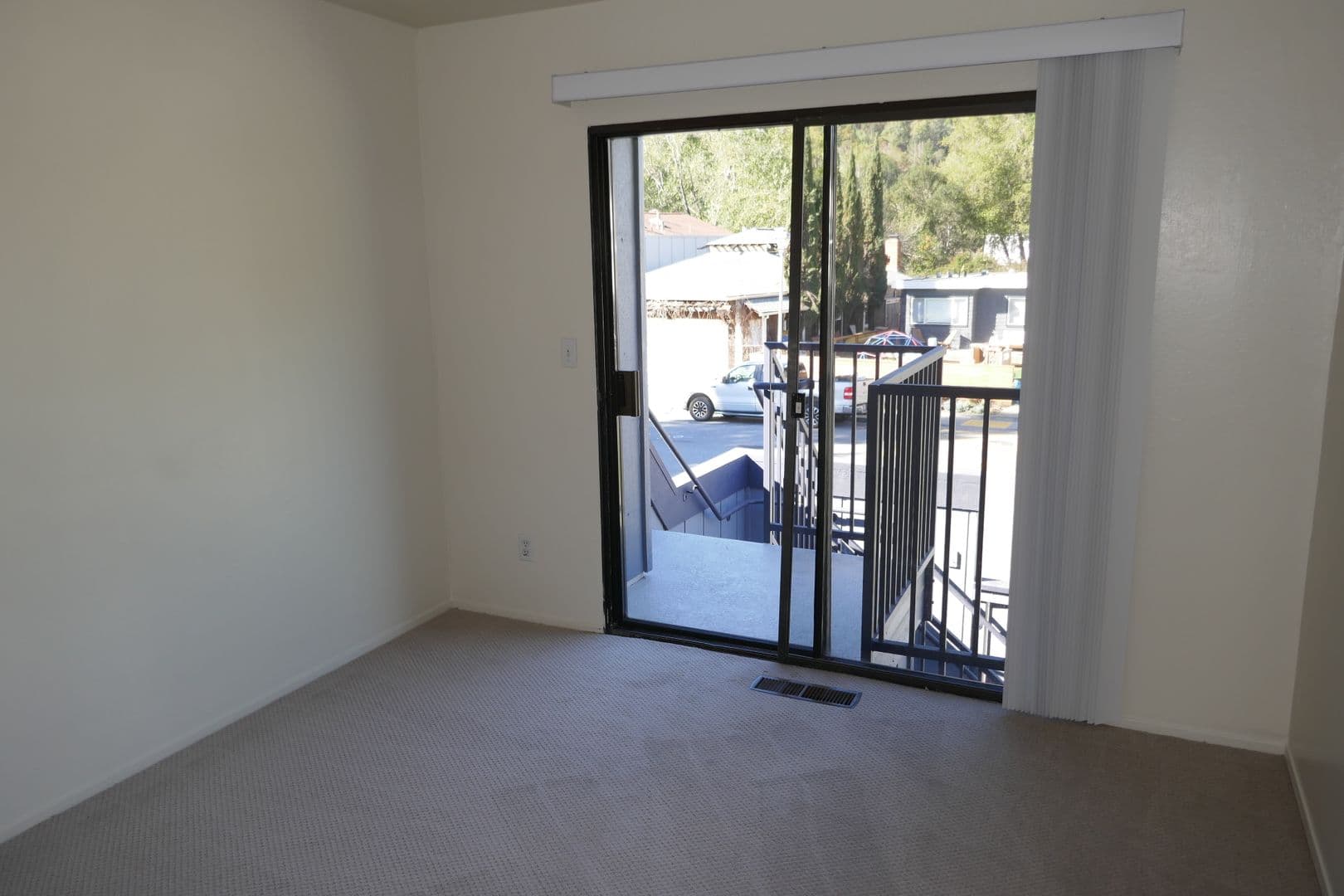 Fairfax Townhome: 73 Mitchell Drive