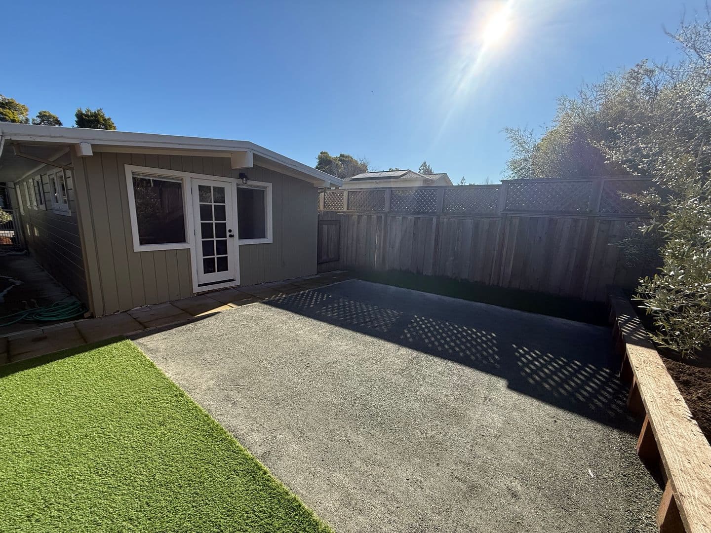 Corte Madera House: 21 Palm Avenue