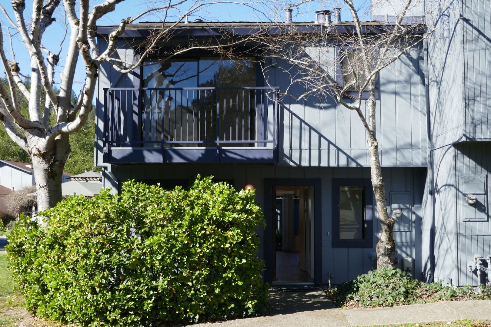 Fairfax Townhome: 73 Mitchell Drive