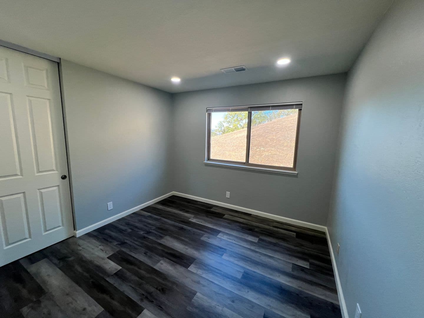 Novato Townhome: 17 Columbine Ln