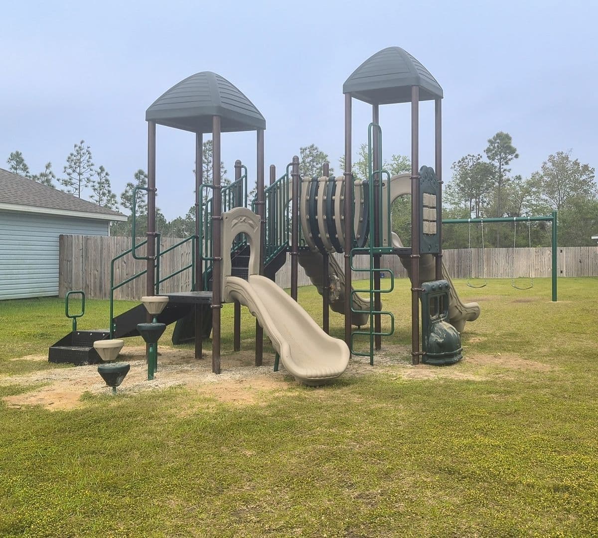 Ocean Springs Apartment: 8001 Westwood Circle