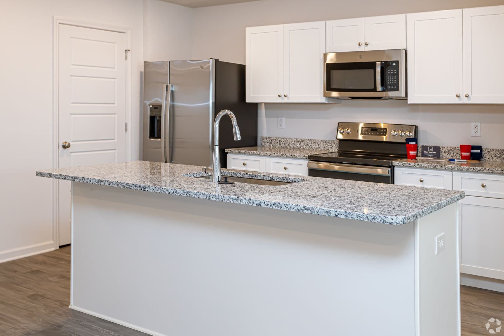 Ocean Springs Apartment: 8001 Westwood Circle