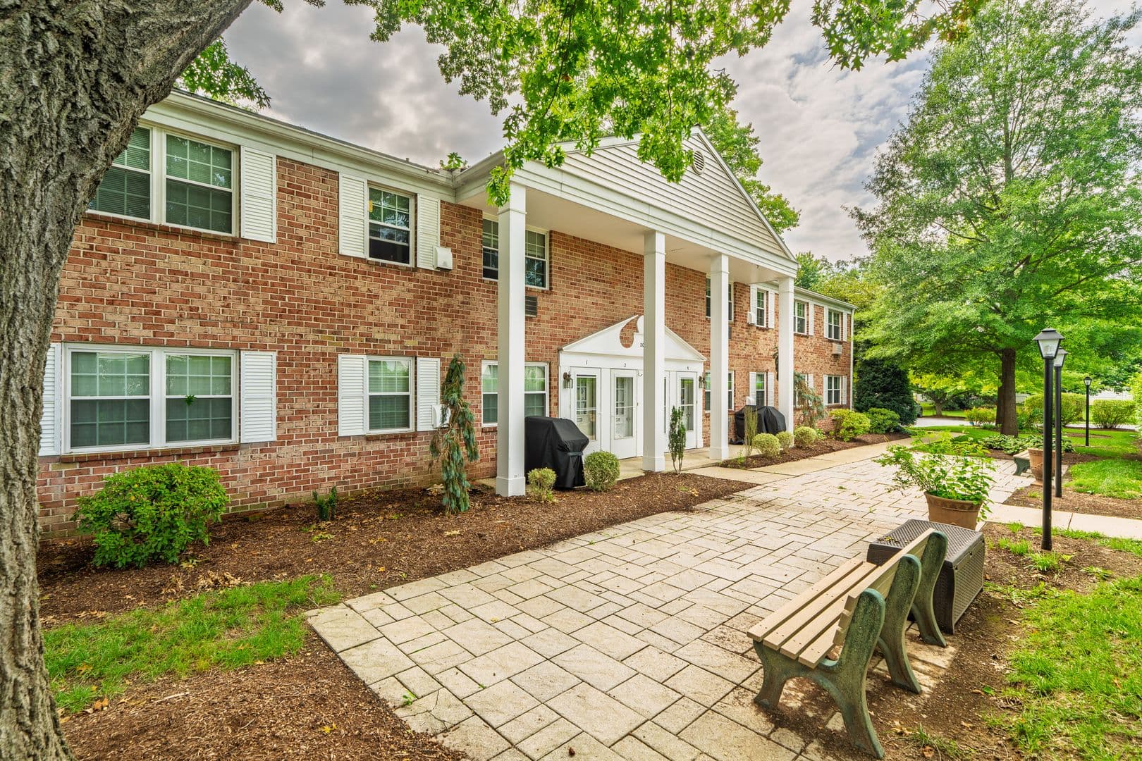 Lancaster Apartment: 20 Echo Valley Lane
