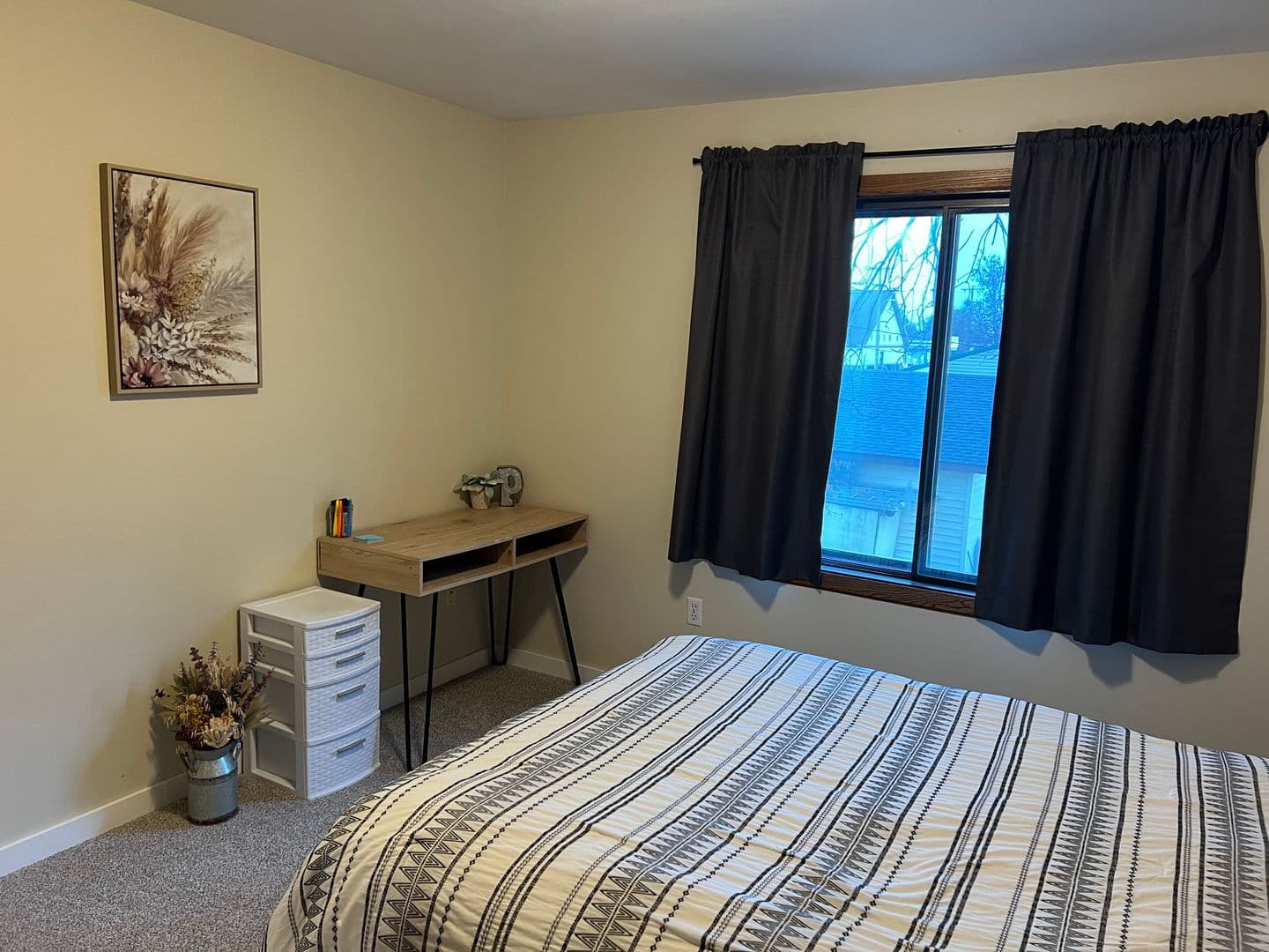 Lisbon Apartment: 17 9th Ave W