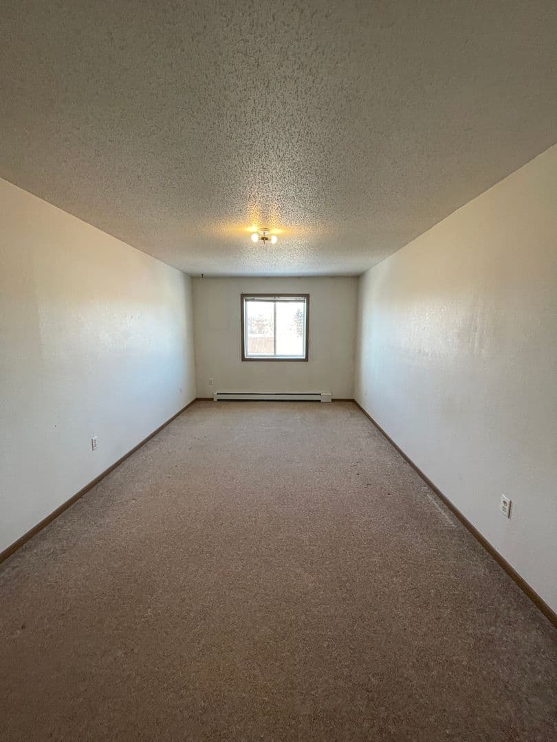 Barnesville Apartment: 125 6th St SW