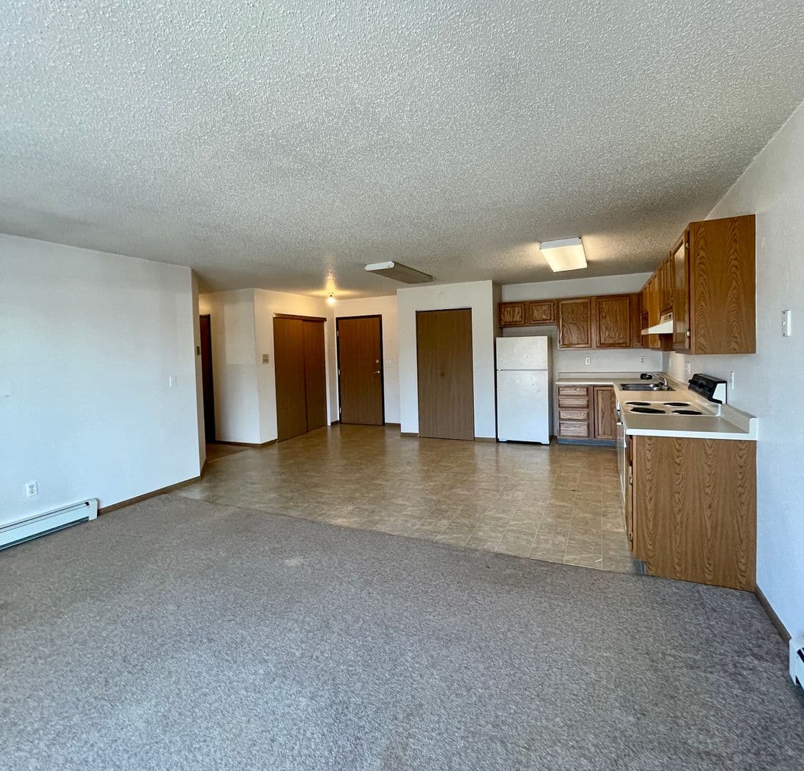 Barnesville Apartment: 125 6th St SW