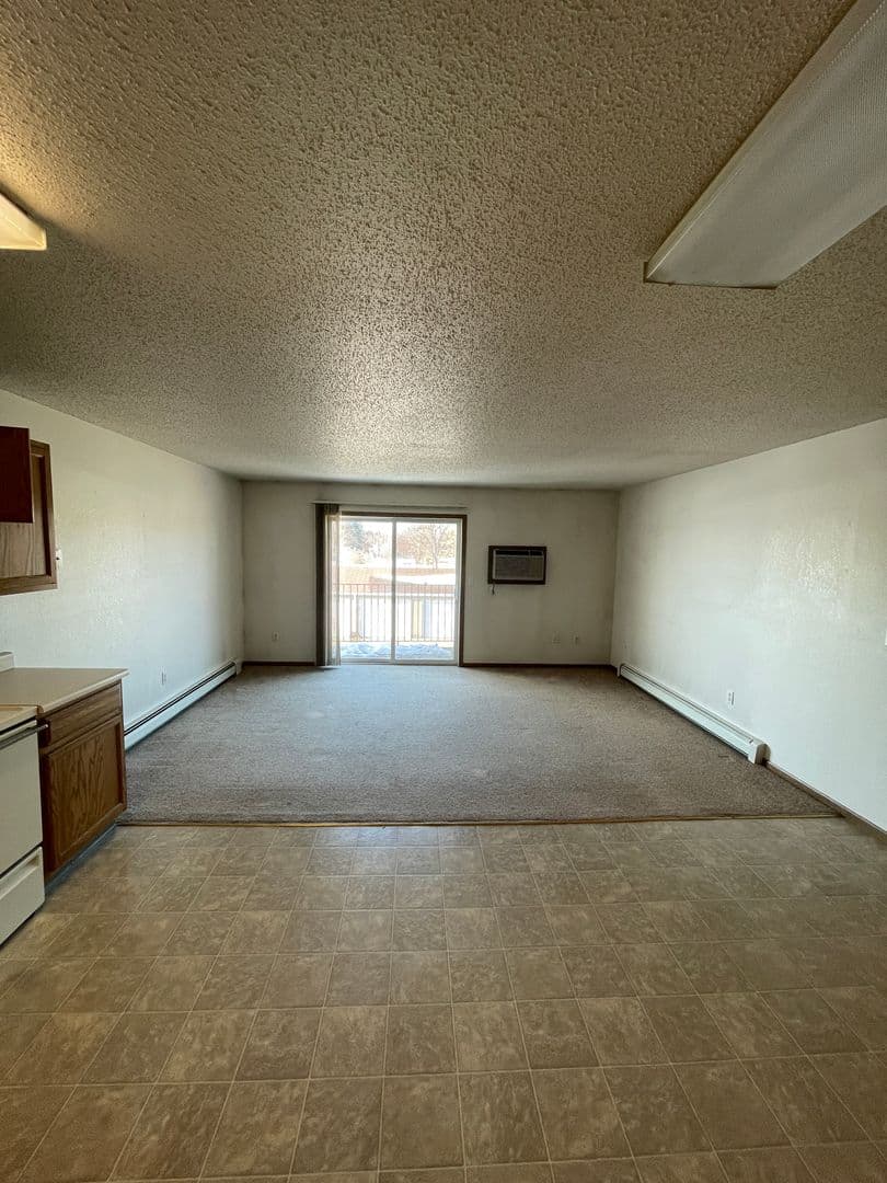 Barnesville Apartment: 125 6th St SW
