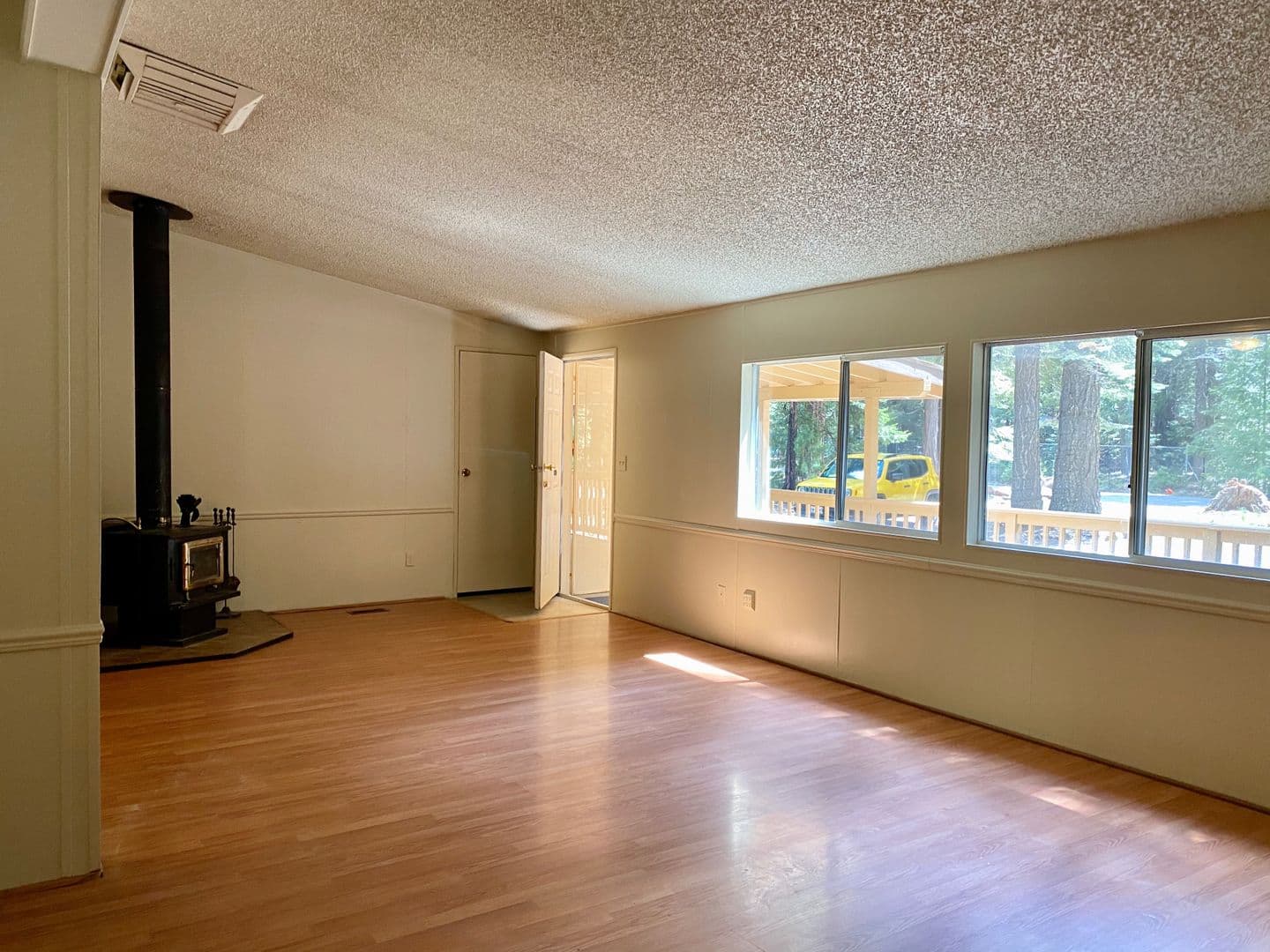 Shingletown House: 35296 Bethany Way