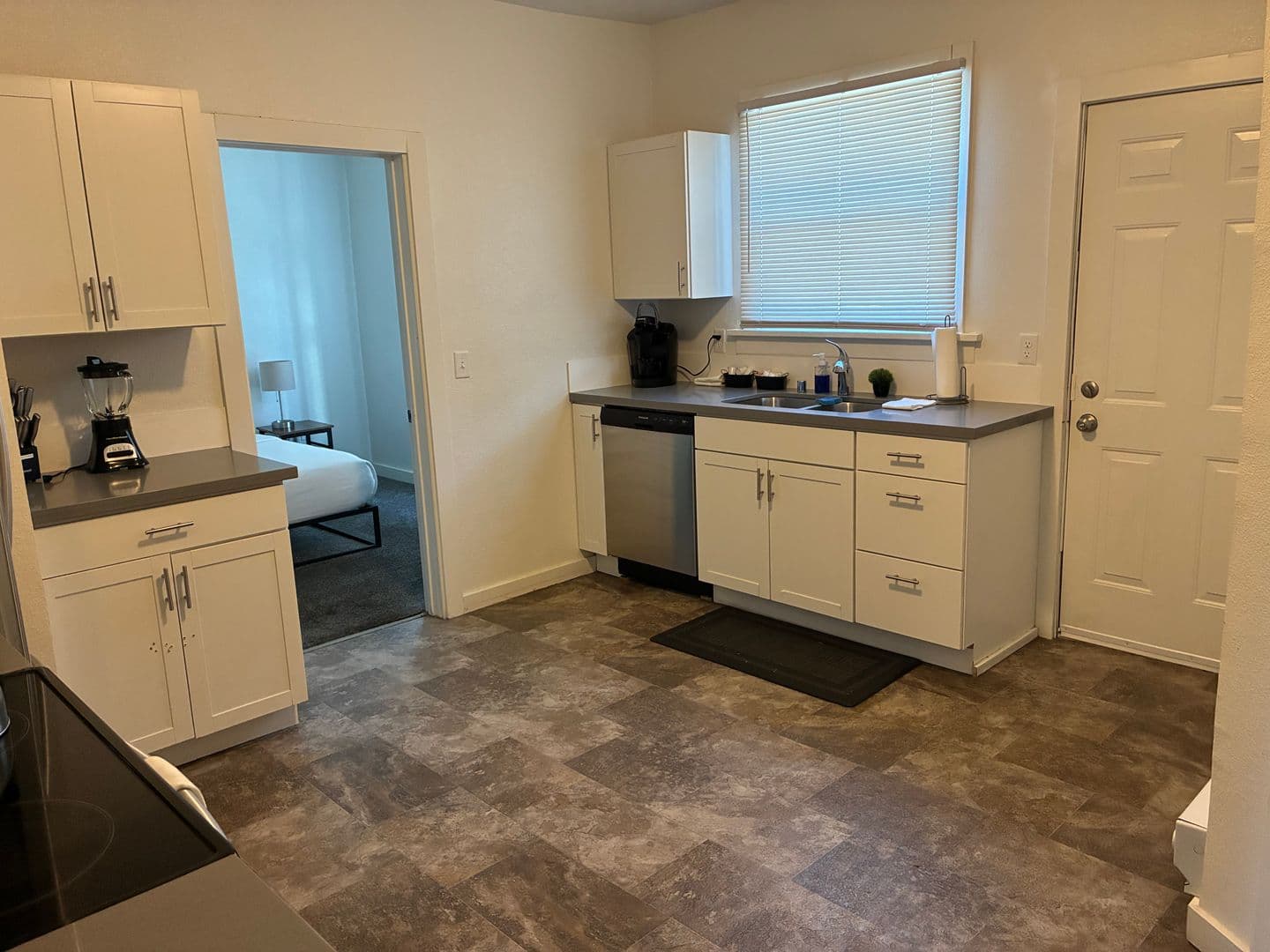 Spokane Apartment: 1112 N Walnut