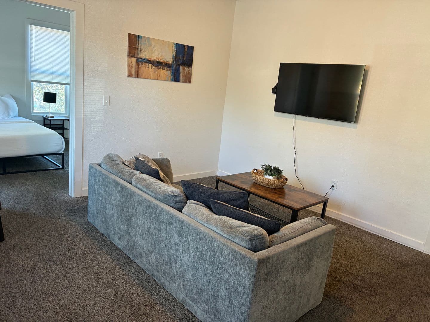 Spokane Apartment: 1112 N Walnut