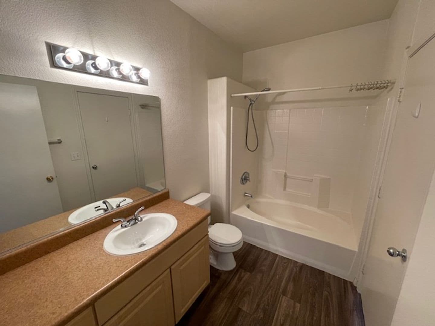 Las Vegas House: 8250 N. Grand Canyon Dr. Unit 2040