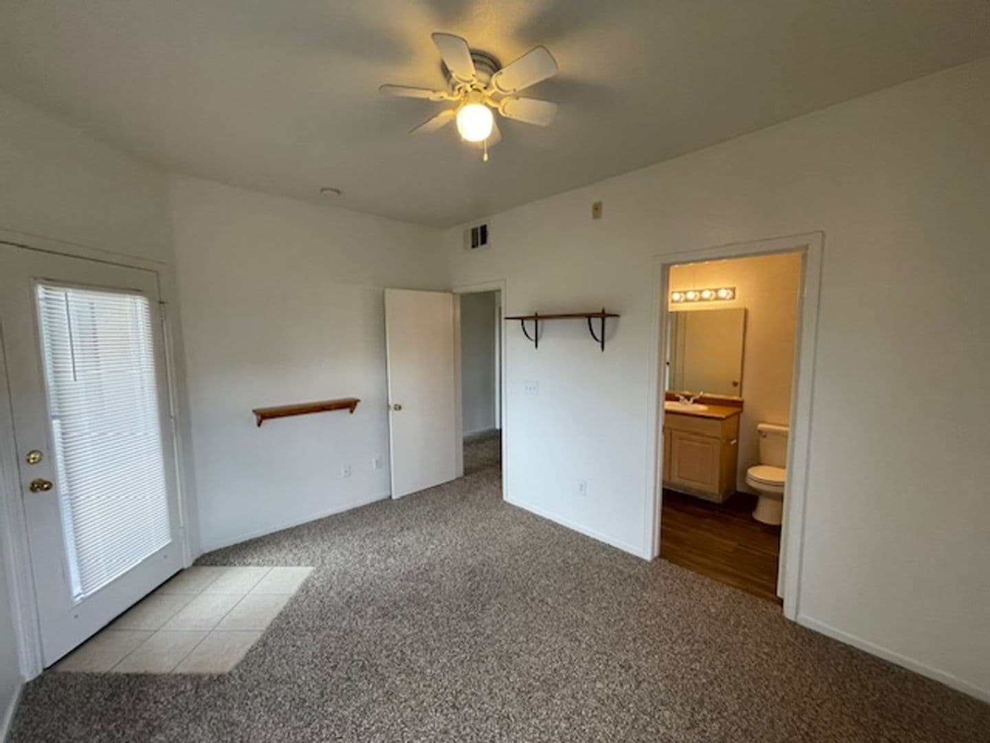 Las Vegas House: 8250 N. Grand Canyon Dr. Unit 2040