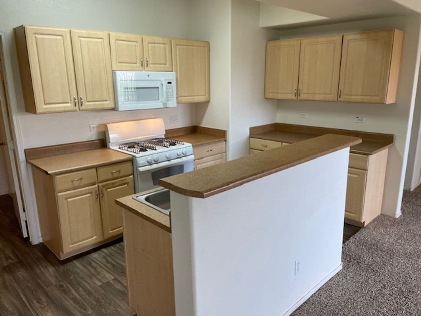 Las Vegas House: 8250 N. Grand Canyon Dr. Unit 2040