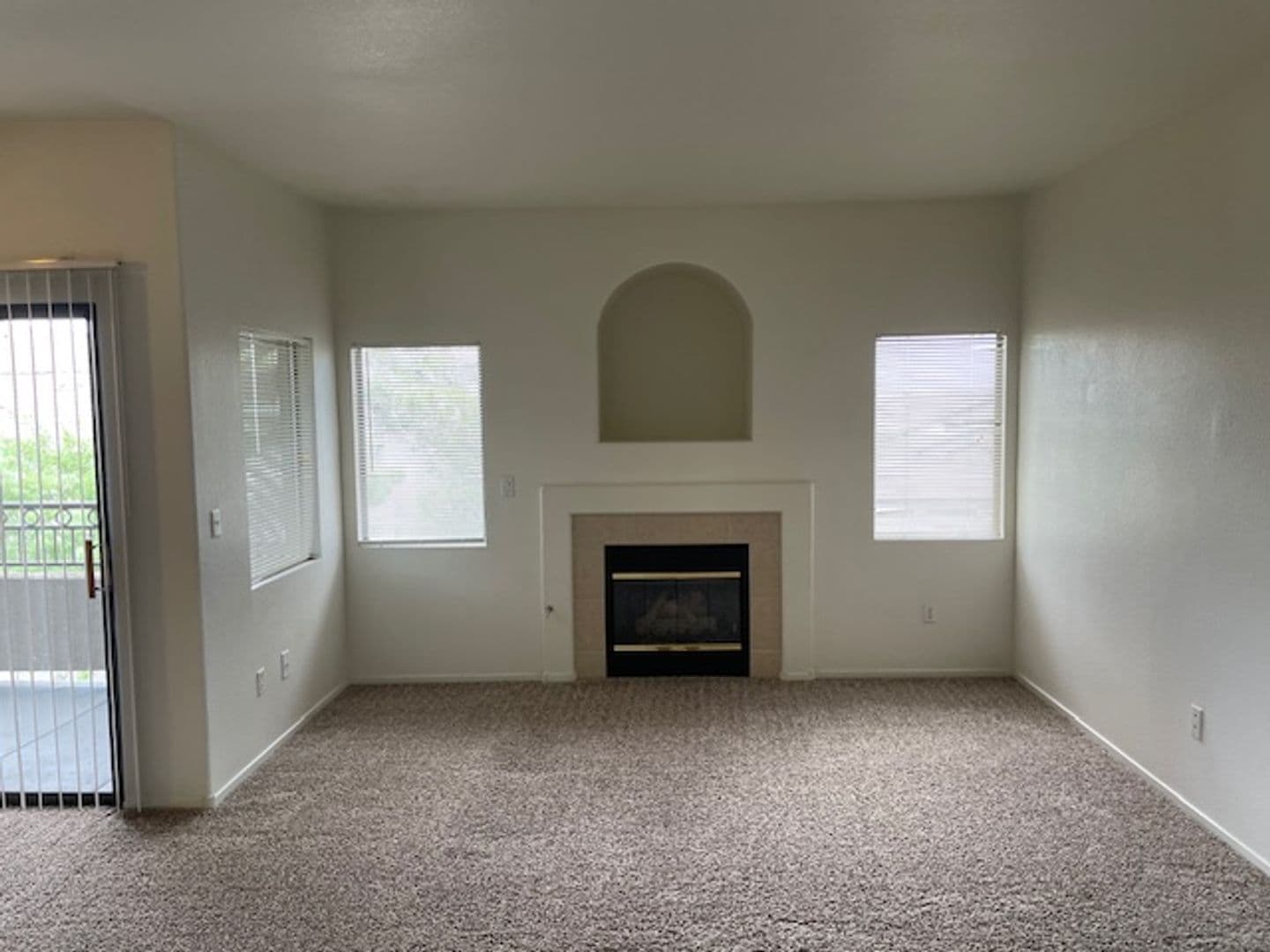 Las Vegas House: 8250 N. Grand Canyon Dr. Unit 2040