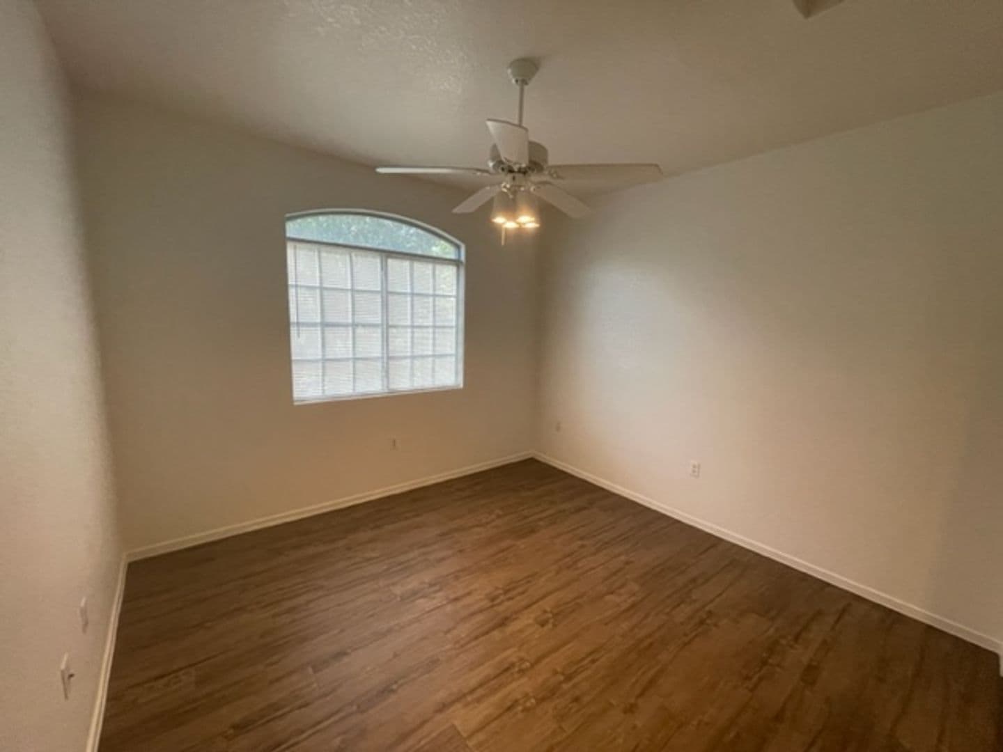 Las Vegas House: 1830 N. Buffalo Dr. #2082