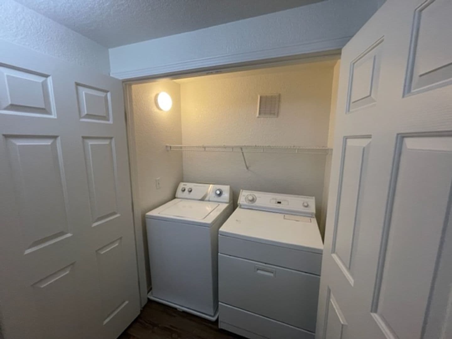 Las Vegas House: 1830 N. Buffalo Dr. #2082