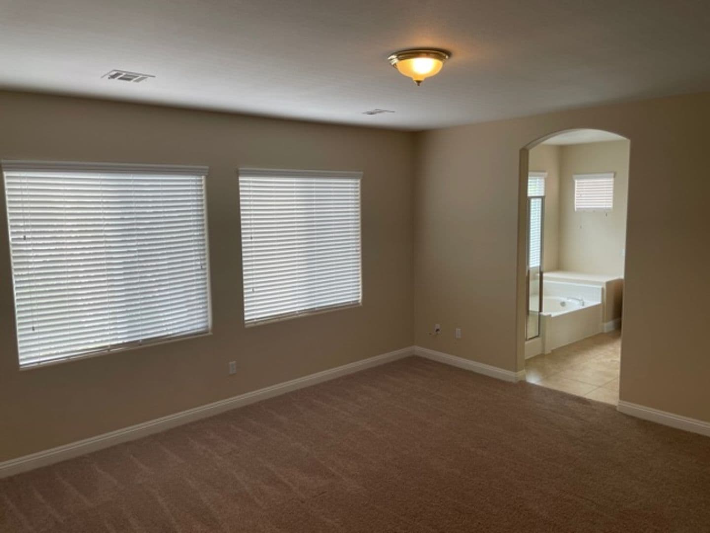 Las Vegas House: 321 Waterton Lakes Ave