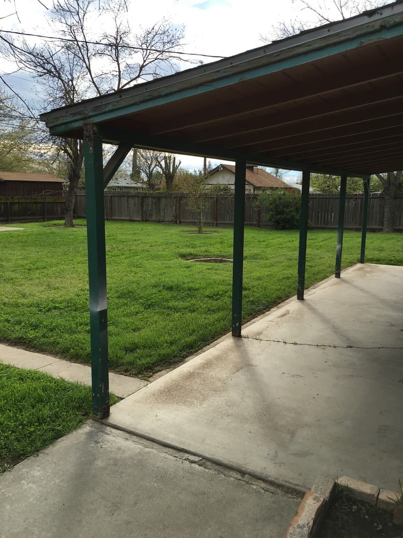Madera House: 27242 Perkins Road