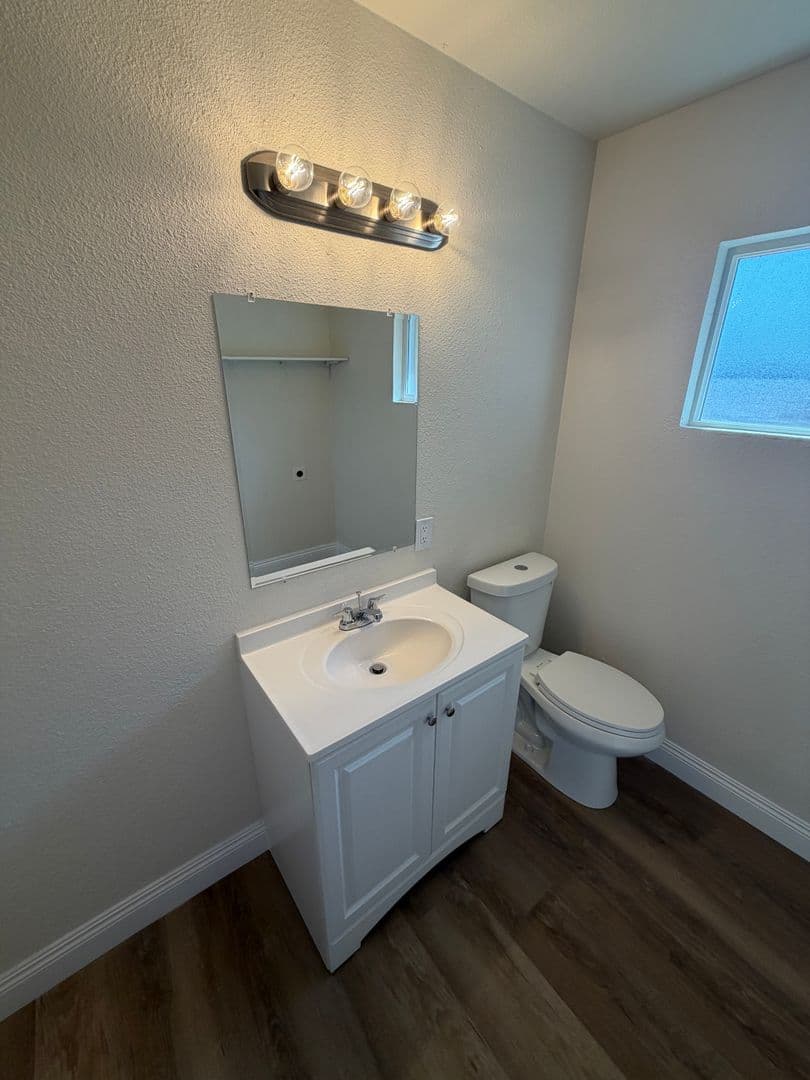 Madera House: 27242 Perkins Road
