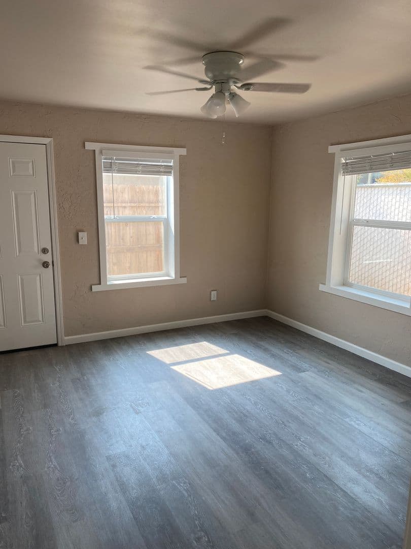 Madera Apartment: 821 E. 5th Street