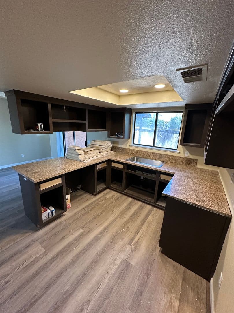 Madera Apartment: 1025 Barnett Way
