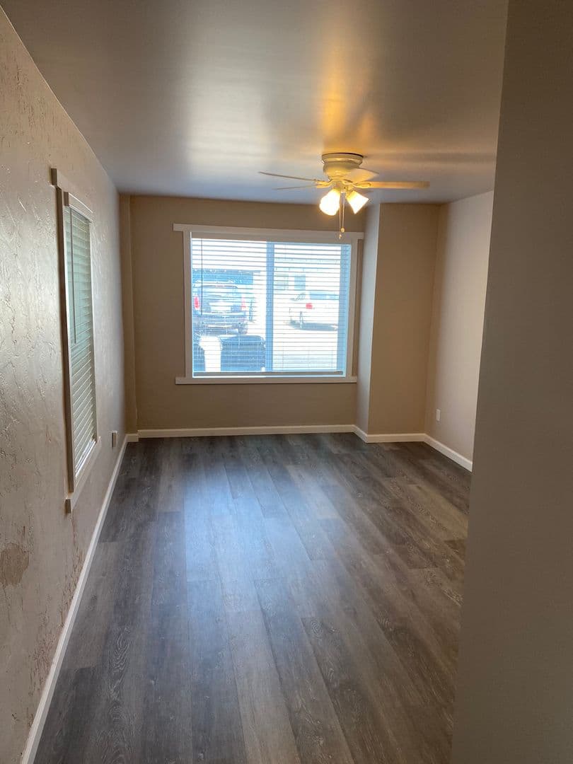 Madera Apartment: 821 E. 5th Street
