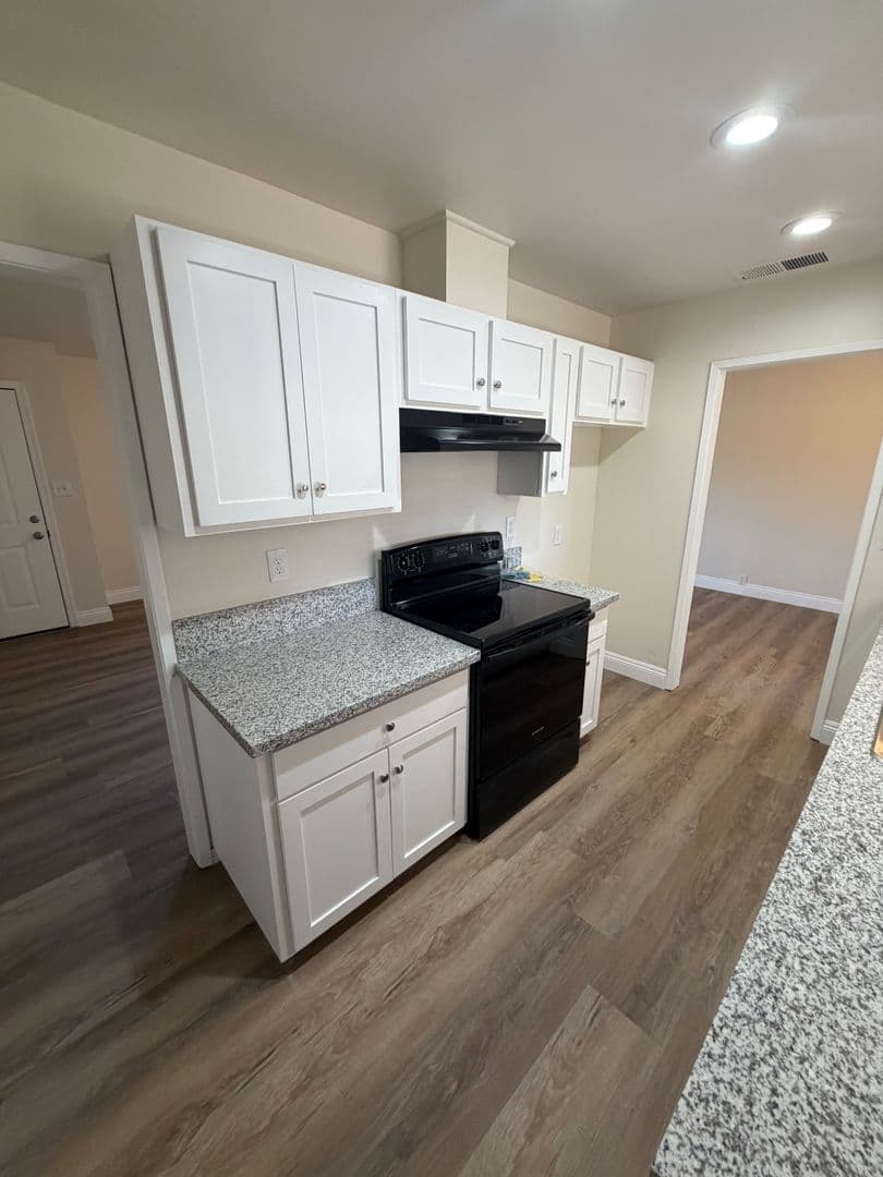 Madera House: 27242 Perkins Road