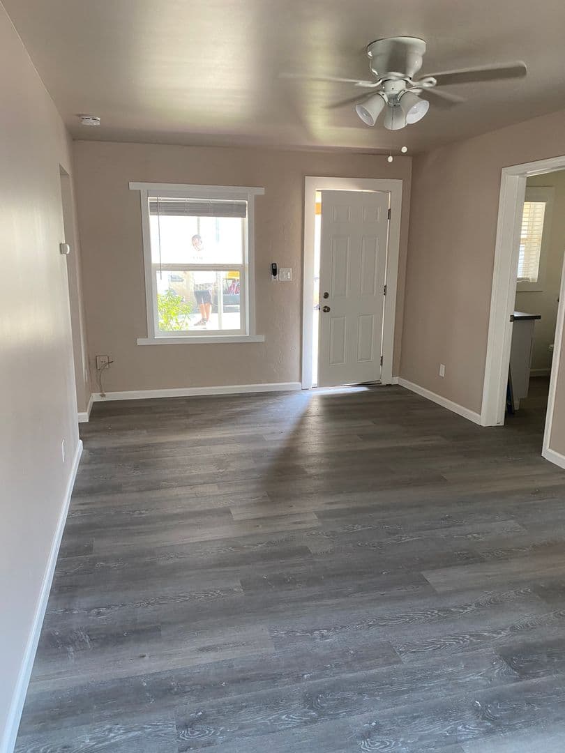 Madera Apartment: 821 E. 5th Street