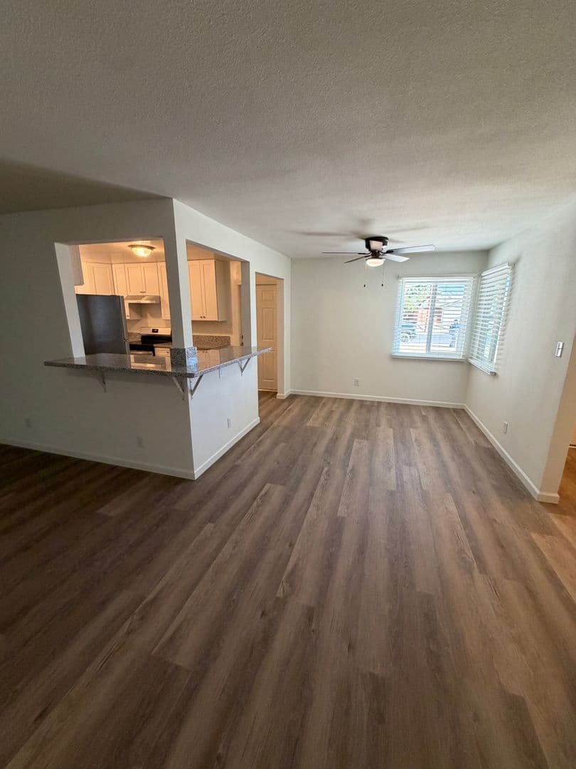 Clovis House: 2444 Dewitt Ave.