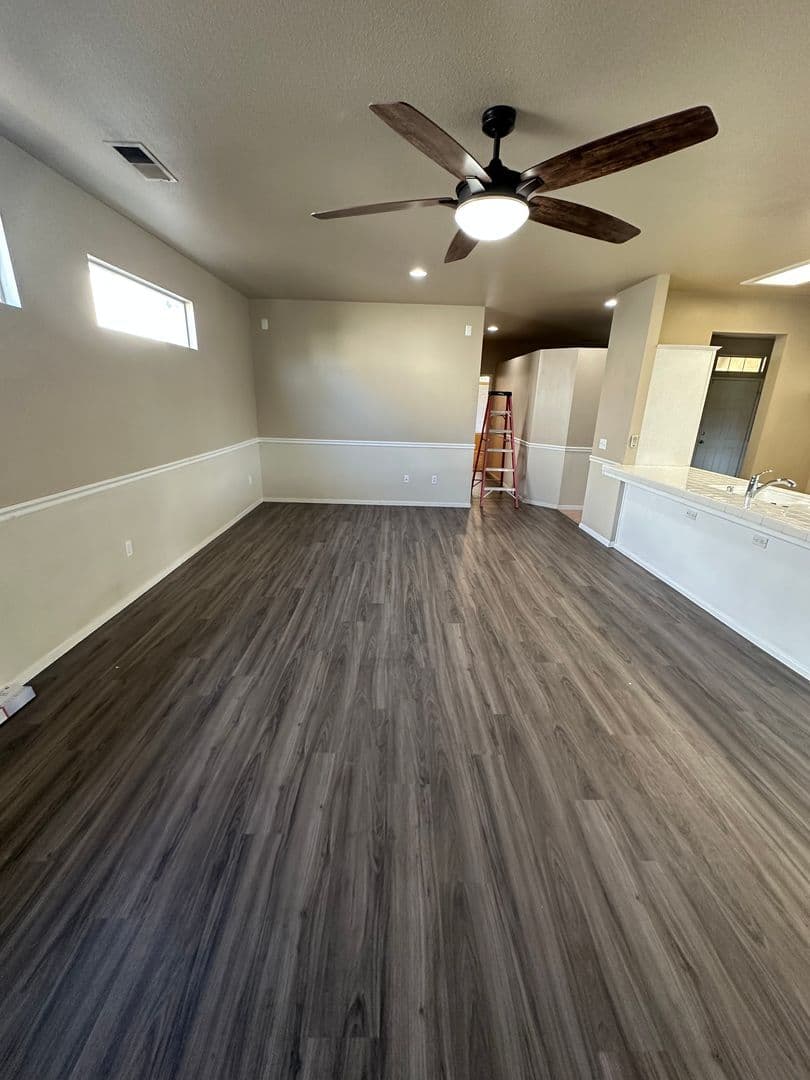 Lemoore House: 861 Woodridge Circle