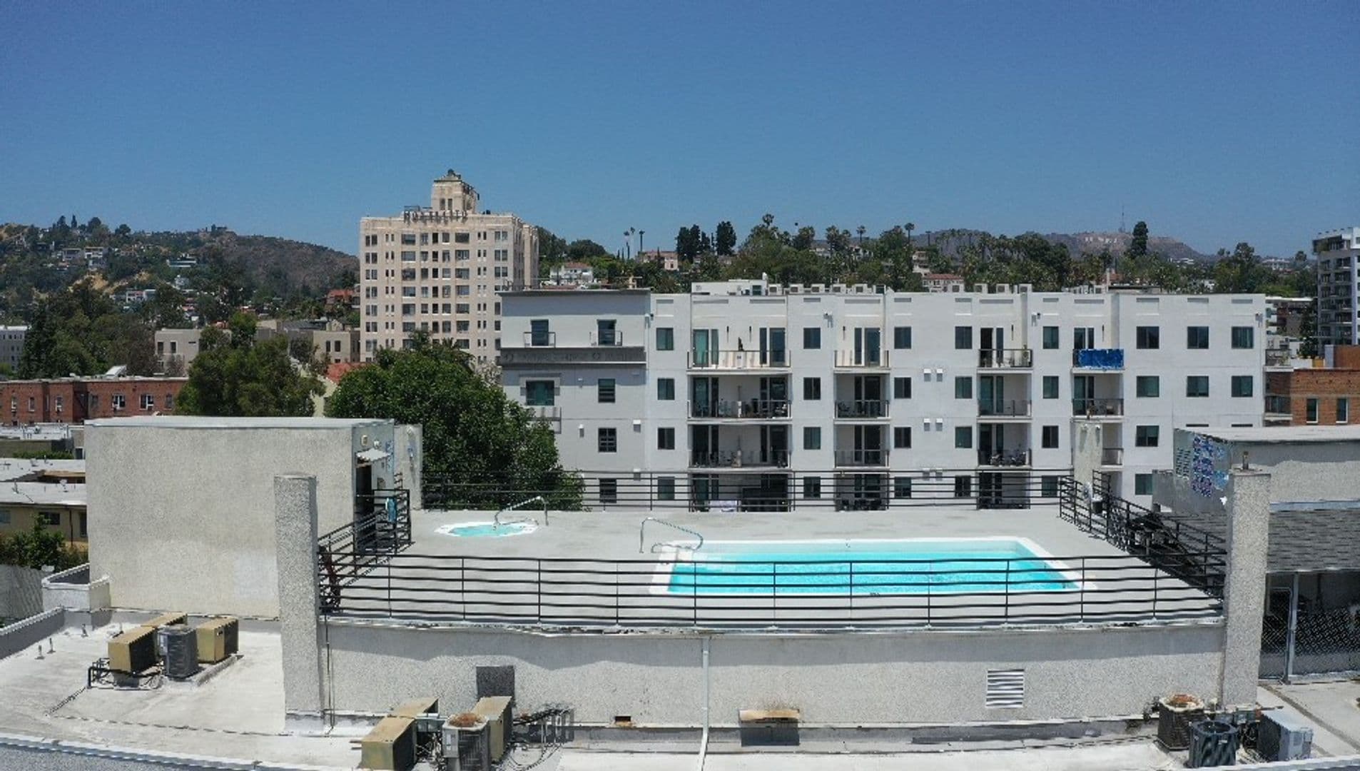 Los Angeles Apartment: 6633 Yucca St.