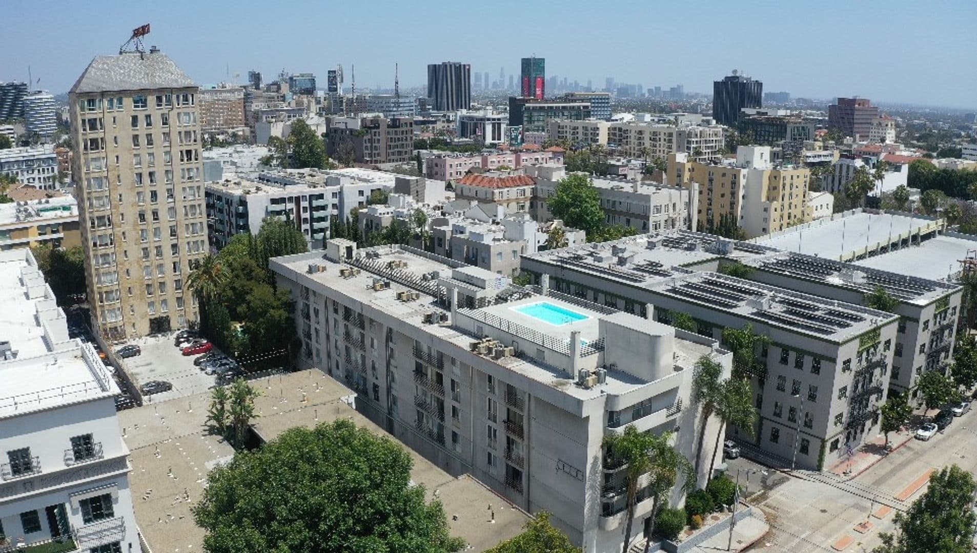 Los Angeles Apartment: 6633 Yucca St.
