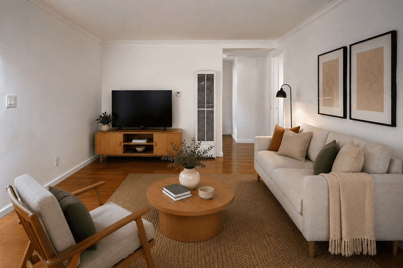 Los Angeles Apartment: 4505-4509 Maplewood Ave.